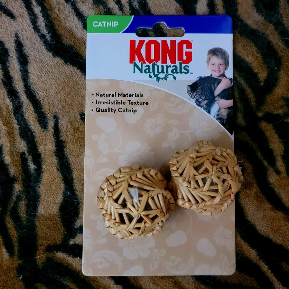 Kong Cat Naturals Balls w/ Catnip New!